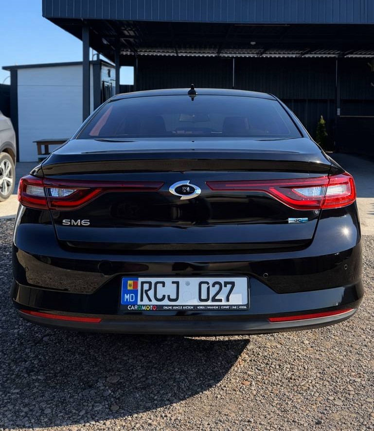 Renault Samsung SM6 - 6